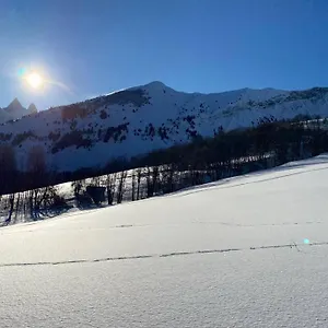 logement-4-6-personnes-a-la-montagne-avec-piscine.hotels-rhonealpes.com/